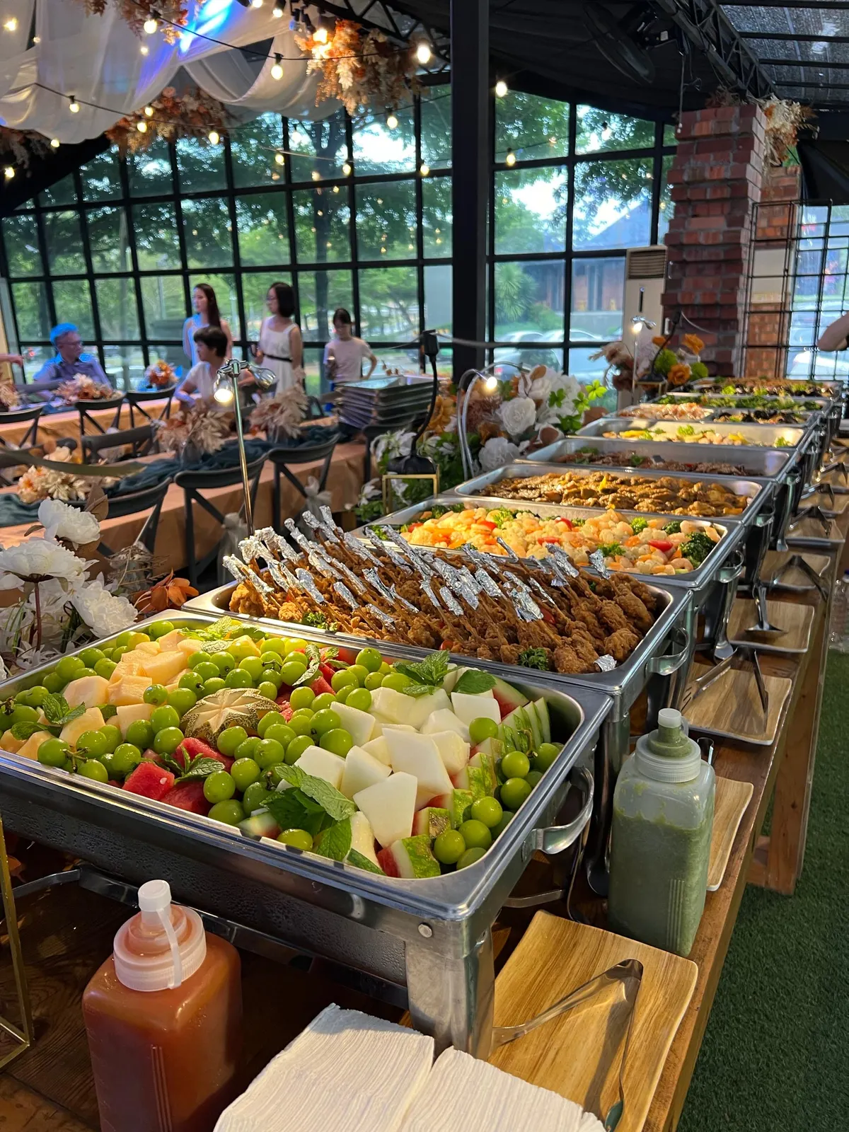 Real buffet spread